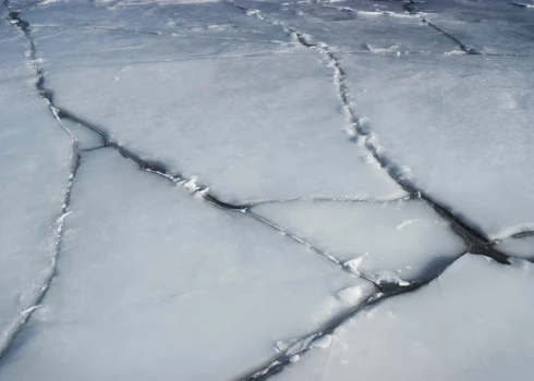 Zēns jūrā ielūza aptuveni 400 metrus no krasta.