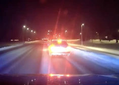 "Kur tev prāts?" Policisti Ķekavas pusē aptur BMW un tūlīt saprot, ka vadītājs rīkojies pagalam bezatbildīgi. VIDEO