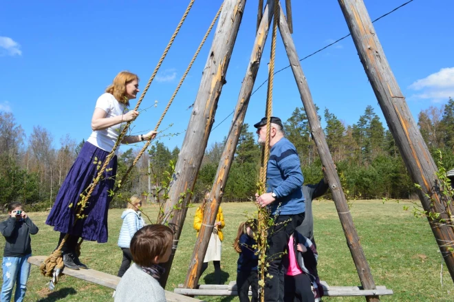 Ar sievu Ievu Lieldienās Ģendertos 2019. gadā.