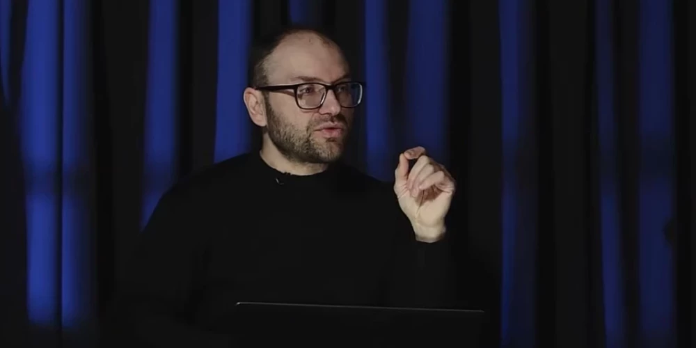 Редактор службы погоды LTV Том Брицис.