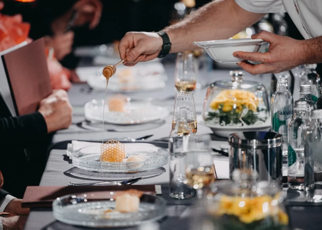 "Это единственное в своем роде соревнование в мире": в Латвии пройдет уникальный конкурс десертов и сладких вин