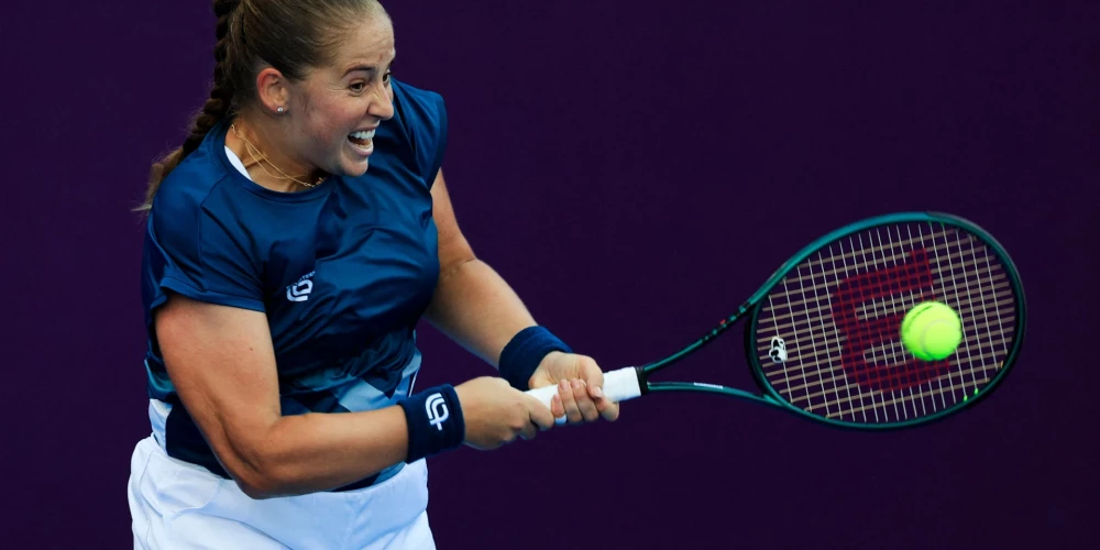 Aļona Ostapenko jau ierasti sekmīgi spēlē Dohas turnīrā.