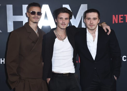 Romeo, Krūzs un Bruklins Bekhemi.