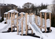 Подписывайся или нет - детские сады в Риге все равно будут закрывать