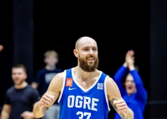 “Ogre” uzvar saspringtā mačā, "VEF Rīga" basketbolisti svin panākumu izbraukumā