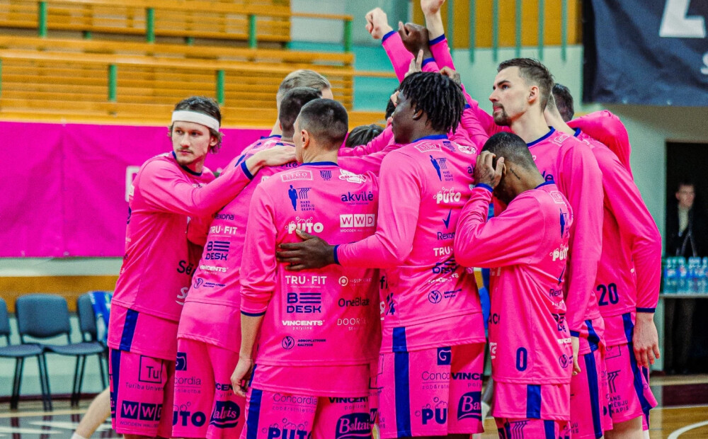 “Rīgas zeļļi” nodrošina vietu ENBL izslēgšanas spēlēs, mājās pieveic “Spartak”