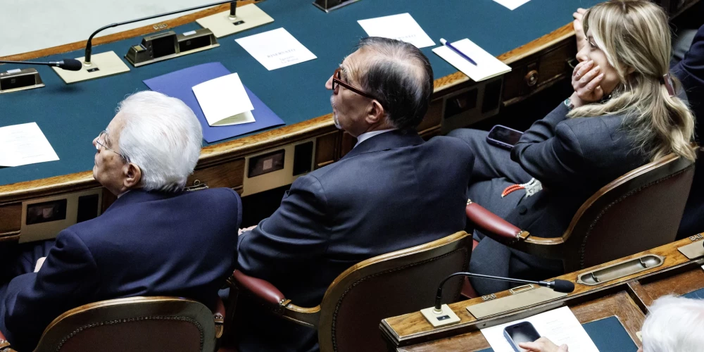 Itālijas valdība plāno padarīt stingrākus migrācijas noteikumus.