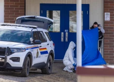 Slaktiņš Kanādas mazpilsētā: masu slepkavību izdarījusi 18 gadus veca transsieviete