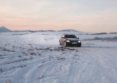 Aizdegšanās riska dēļ BMW visā pasaulē atsauc vairāk nekā pusmiljonu automašīnu