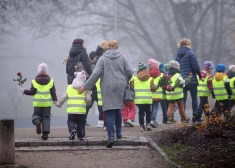 Посещаемость детских садов в Латвии падает четвертую неделю подряд