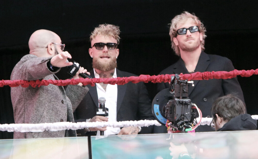 Skandalozie brāļi Poli “saķeras” soctīklos; fani apsūdz Džeiku liekulībā