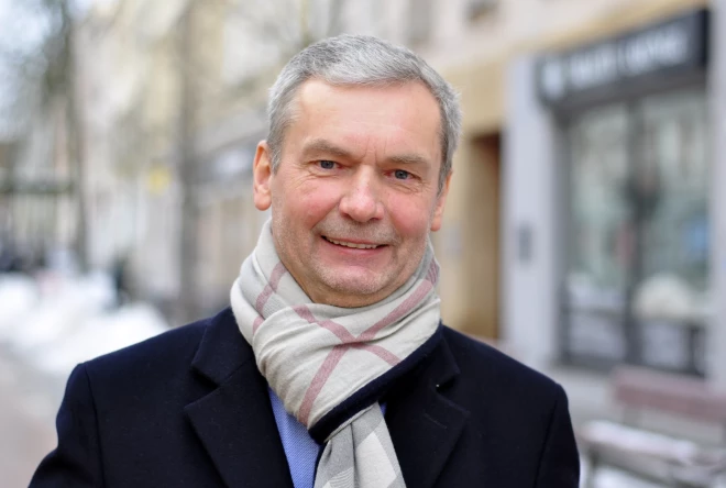 Augšdaugavas novada domes priekšsēdētājs Vitālijs Aizbalts (Latgales partija): "Mūsu finanšu situācija ir stabila, budžets ir sabalansēts."