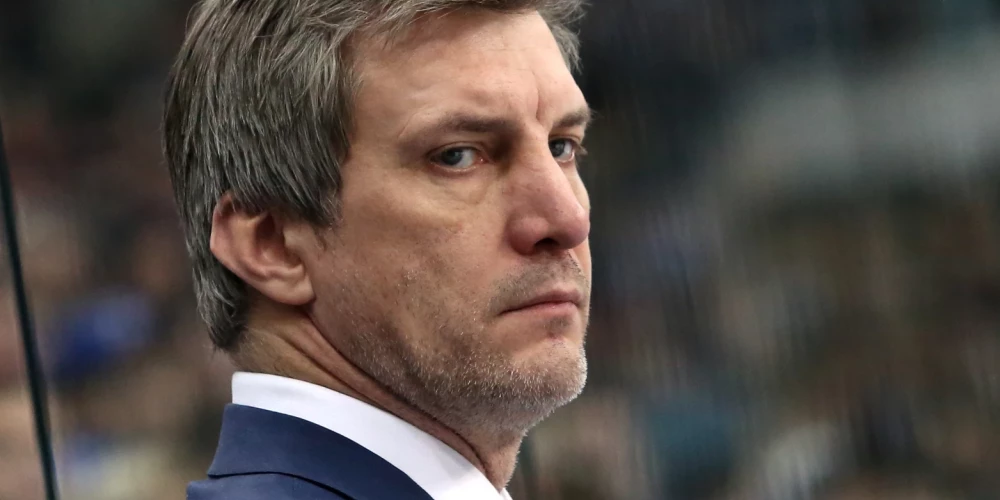 Latvijas hokeja izlases treneris Sandis Ozoliņš ar bijušo sievu  vienojies par izlīgumu.