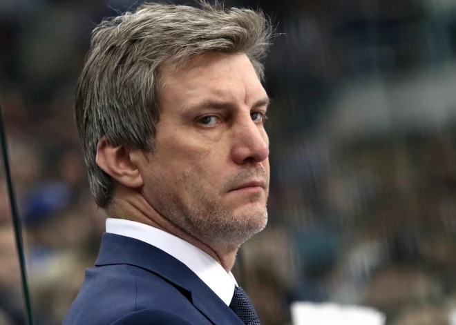 Sandis Ozoliņš ar bijušo sievu panākuši izlīgumu - hokeja leģenda šķirsies no prāvas naudas summas