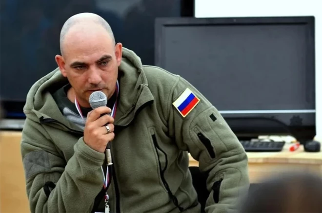 Stešins sūdzējās, ka "ienaidnieks veiksmīgi uzbrūk aizmugurei" un atriebjas, nosaucot Belgorodu par "paritātes" piemēru.