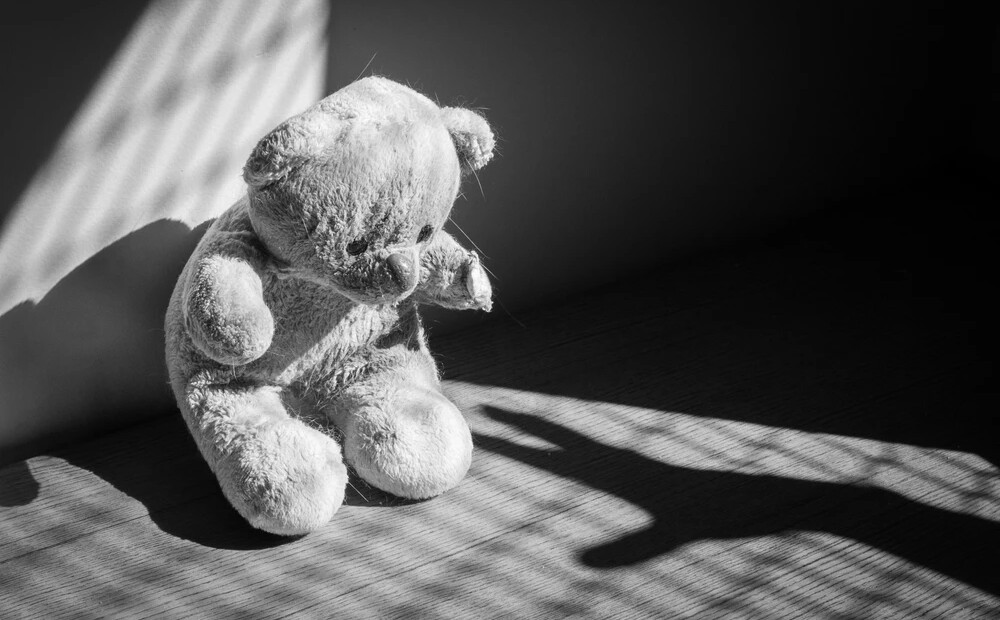 Par intīmu materiālu izplatīšanu bez piekrišanas draudēs kriminālatbildība; noilgumu dzimumnoziegumiem pret bērniem ceļ līdz 35 gadiem