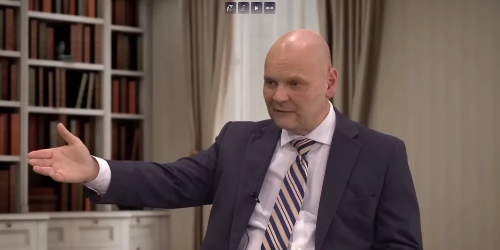 Piespriestais sods, ņemot vērā apstākļus, varētu tikt uzskatīts par liktenīgu. Aleksandrs Gapoņenko šobrīd ir 71 gadu vecs, un turpmākos 10 gadus – tieši pateicoties Ruslana Pankratova (attēlā) sagādātajai publicitātei – viņš pavadīs aiz restēm.