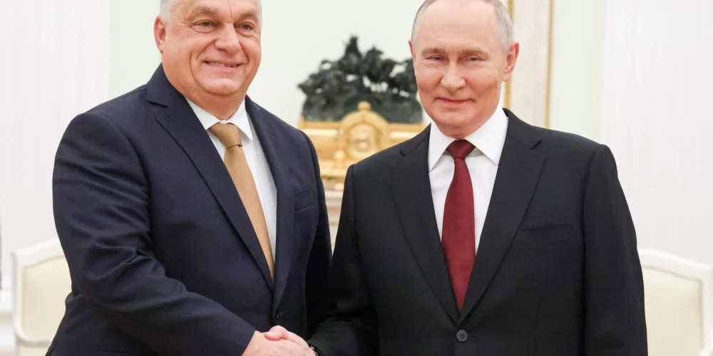 Ungārijas premjerministrs Viktors Orbāns arī pēc Krievijas invāzijas Ukrainā regulāri ciemojas pie Krievijas diktatora Vladimira Putina