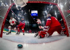 Profesionāļi pēc 12 gadiem atgriežas vareni: Kanādas NHL zvaigznes "sausā" saplosa Čehiju