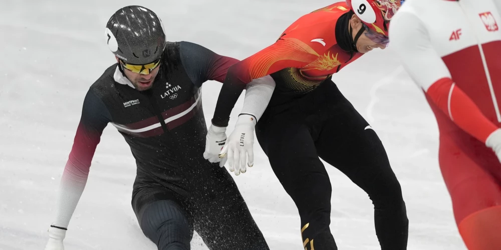Latvijas sportists Roberts Krūzbergs ceturtdien Milānā sasniedza olimpisko spēļu šorttreka sacensību 1000 metru distances finālu, tādējādi cīnīsies par medaļu.