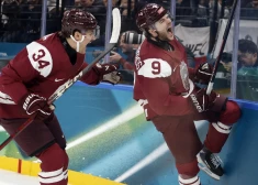 Latvijas izlasi glābj video treneris, Krastenbergs izlīdzina rezultātu (1:1 pārtraukums). TEKSTA TIEŠRAIDE