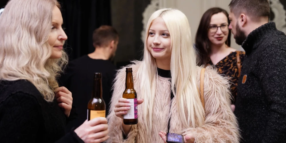 Kārļa Bardeļa filmas "Ar mīlestību no okeāna" pirmizrāde "Splendid Palace"