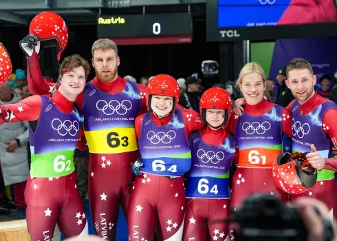 Latvijas kamaniņu izlase olimpiskajās spēlēs 2026. gada 13. februārī.