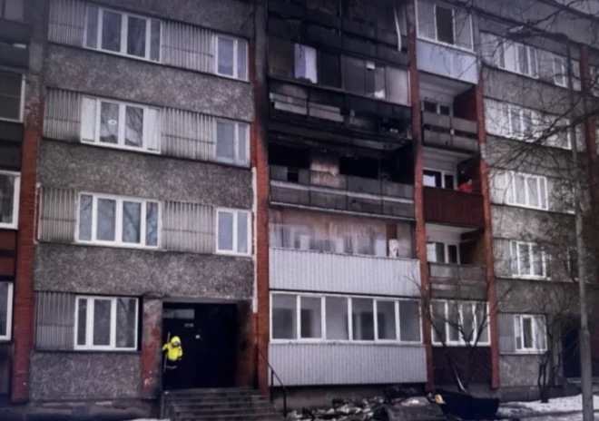 Kadrs no "Degpunktā" video.