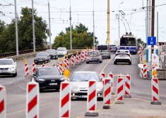 Летом в Риге продолжатся масштабные дорожные работы - где будут пробки и ограничения