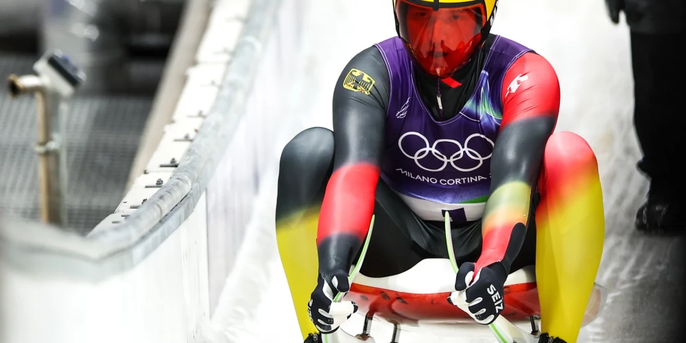 Divas olimpiskās zelta medaļas Kortīnas trasē izcīnījušais Makss Langenhans.