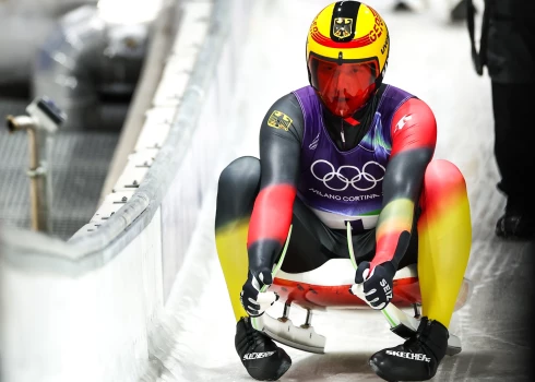 Divas olimpiskās zelta medaļas Kortīnas trasē izcīnījušais Makss Langenhans.