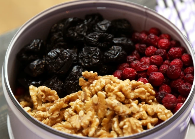 Kuri rieksti sniedz vislielāko labumu veselībai?