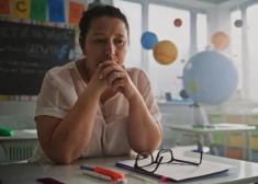 Жителям Латвии сообщили, что они работают неправильно, поэтому и зарплаты ниже