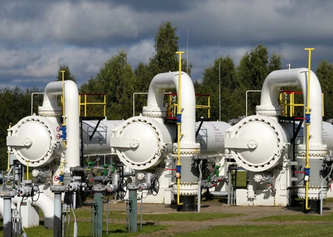 Холодный январь увеличил спрос на газ в Латвии - хватит ли запасов на остальную зиму?