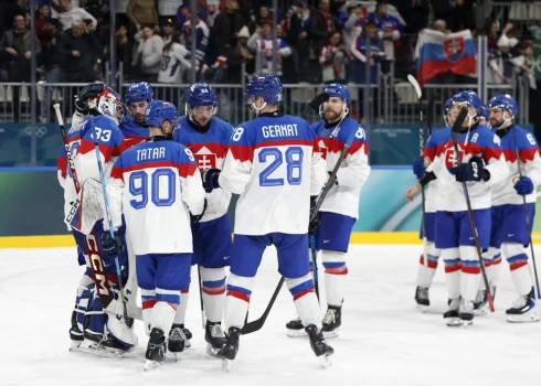 Slovākijas hokeja izlase turnīru iesākusi ar divām uzvarām pēc kārtas.