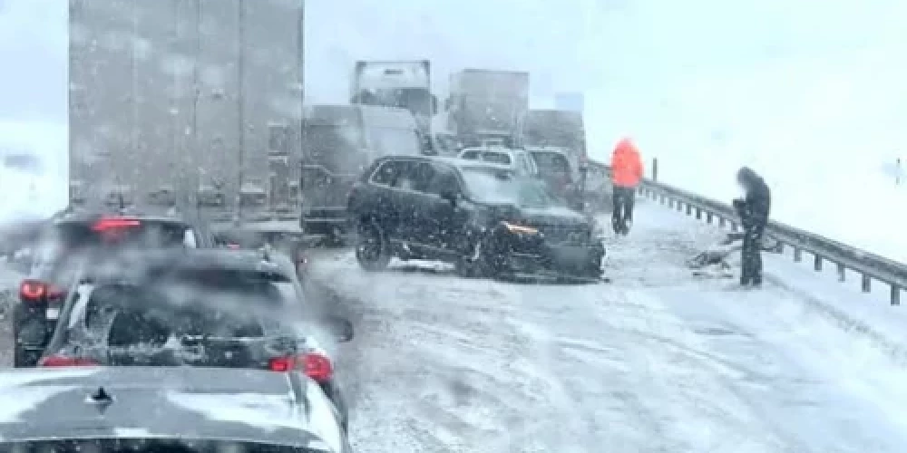 Ceļu satiksmes negadījums uz A5 (Rīgas apvedceļš).