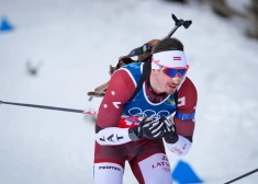 На Олимпиаде в Италии латвийский биатлонист Расторгуев занял 30-е место в спринте