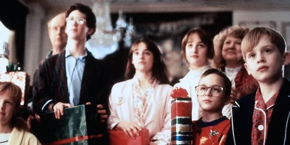 Kadrs no filmas "Viens pats mājās".