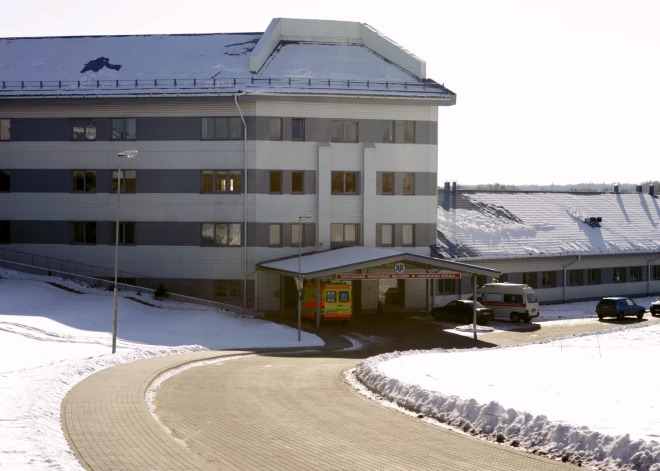 Kurzemē paaugstināta slimnīcu noslodze; NMPD drīkst pārvirzīt pacientus uz citām ārstniecības iestādēm