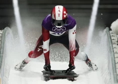 Skeletonistam Indriksonam olimpiskajā debijā 18. vieta; zeltu izcīna Dukura audzēknis Vestons