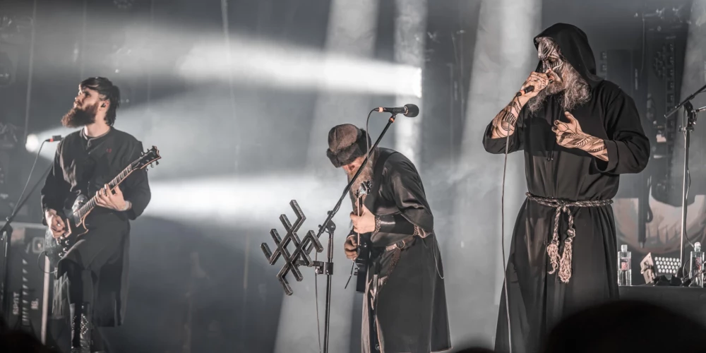 Latvijas Metālmūzikas gada balvā triumfē grupa "Skyforger". 