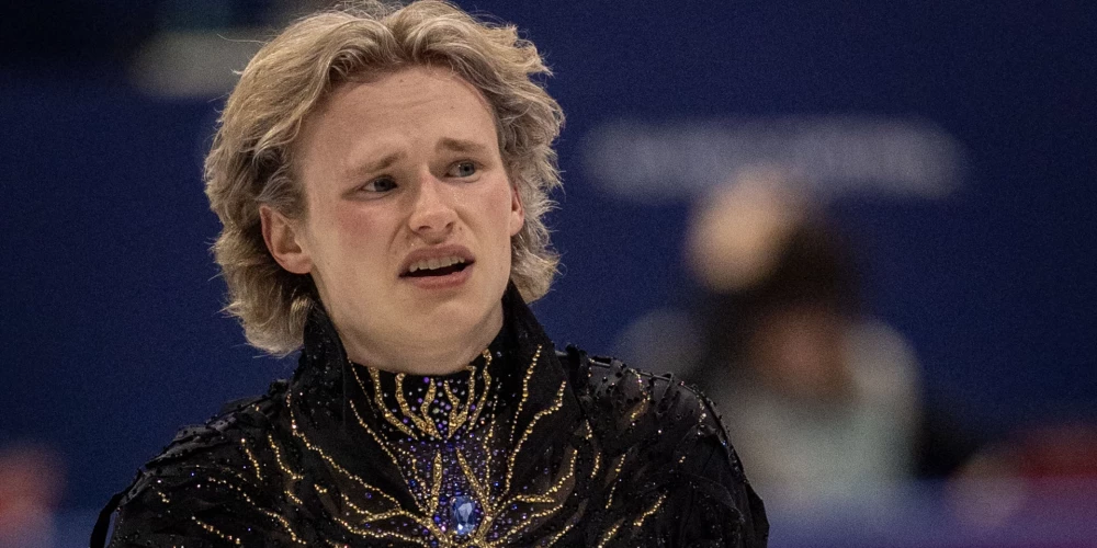 Невероятный Илья Малин провалил произвольную программу и занял лишь 8-е место.