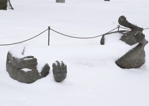 Apsnidzis vides mākslas objekts "Rīgas lauva".