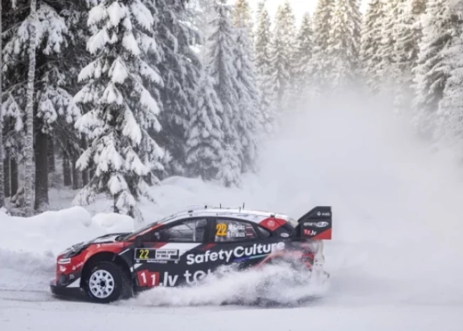 Mārtiņš Sesks uzvar vienā ātrumposmā Zviedrijas rallija otrajā dienā