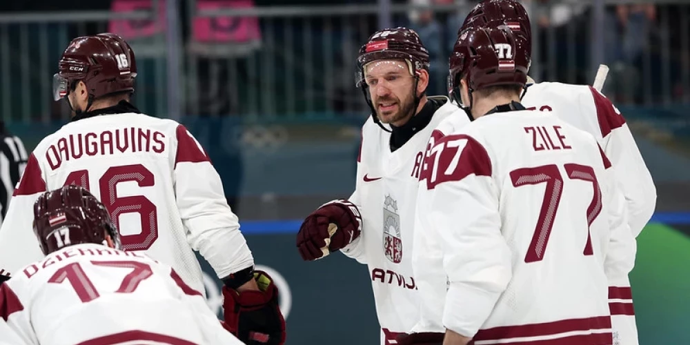 Zemgus Girgensons (vidū) paveica lielu darba apjomu pret Vāciju un atdeva divas piespēles.