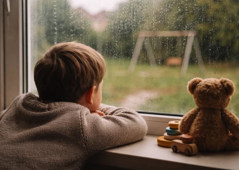 Усыновление за рубеж разрешено только в шесть стран, но желающих нет.