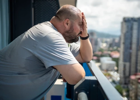 Учёные доказали - ожирение напрямую связано с риском деменции.