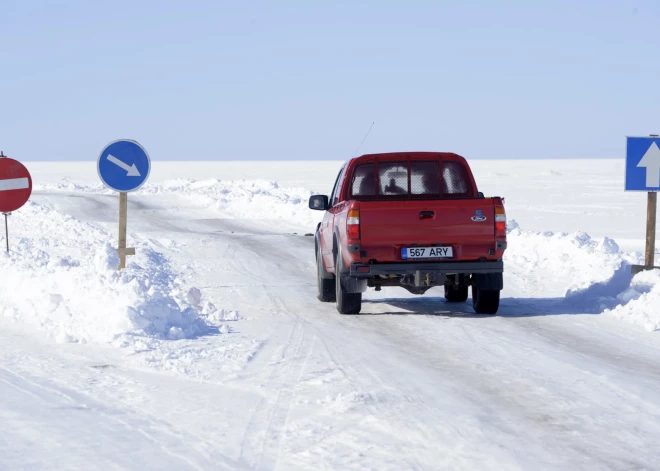 В Эстонии доступны  три "ледовые дороги" между островами: что нужно знать водителям, чтобы проехаться прямо по Балтийскому морю