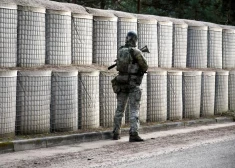 Krievijai ir izstrādāti plāni iebrukumam Latvijā, taču tieša militāra drauda šobrīd neesot