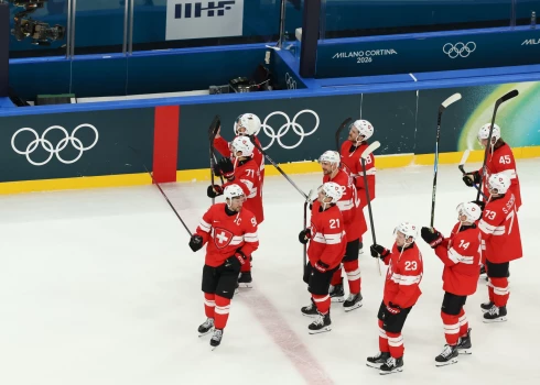 Šveices izlases hokejisti savā kvalifikācijas spēlē būs favorīti, bet potenciālajā ceturtdaļfināla mačā varētu stāties pretī Somijai vai Slovākijai.